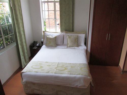 Ayenda 1068 Plaza 36 호텔 보고타 외부 사진